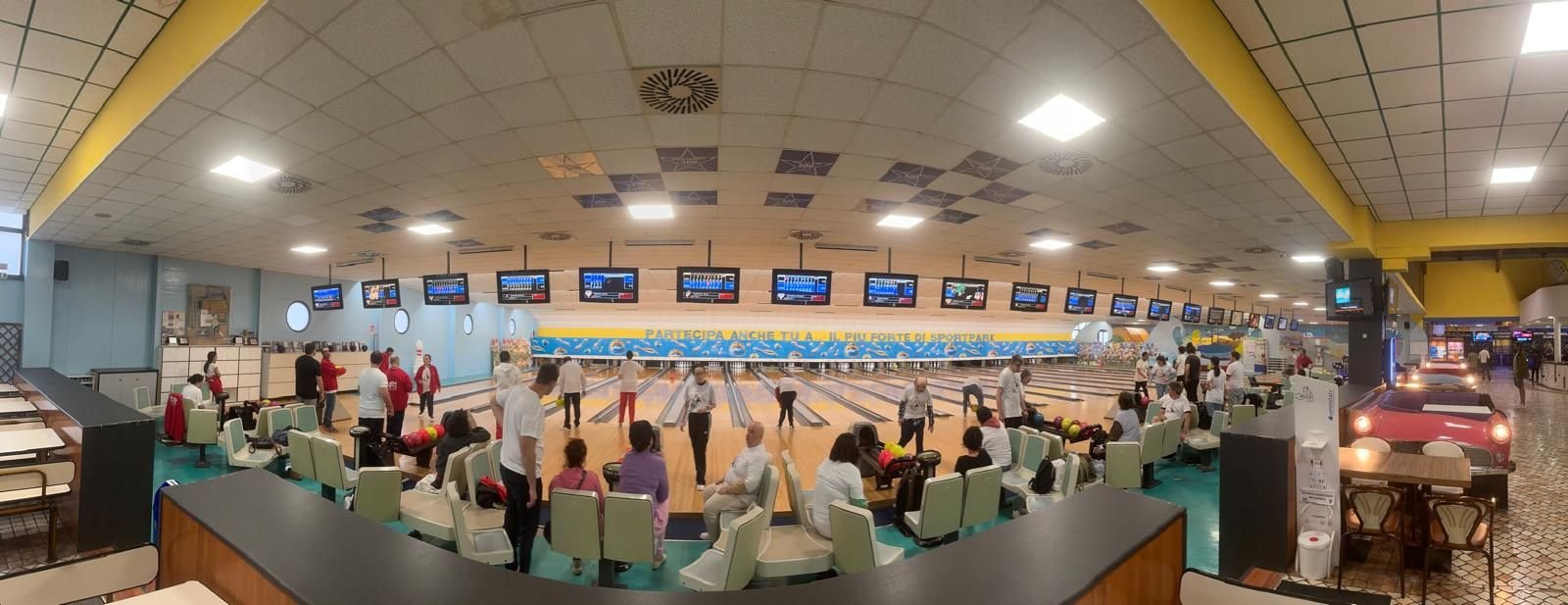 Una giornata di Ragazzi Speciali per il Bowling in un centro associato